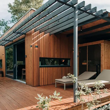 Zama Forest Villa Veroce